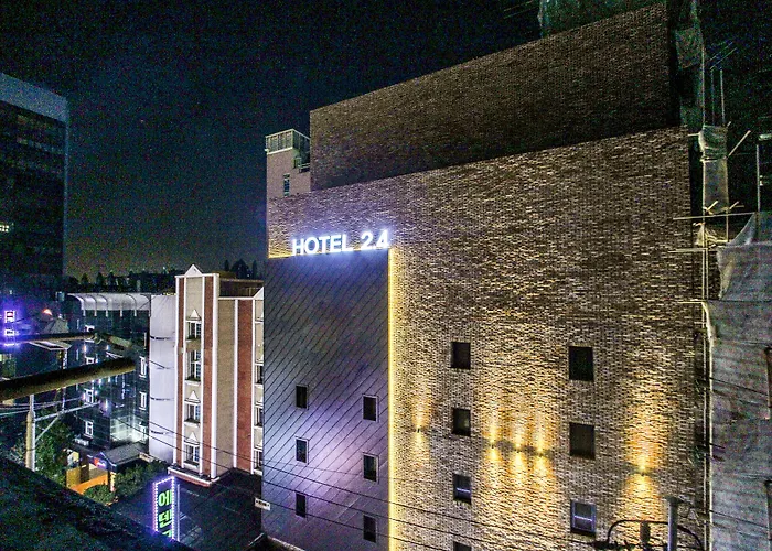 2.4 汽车旅馆 首爾
